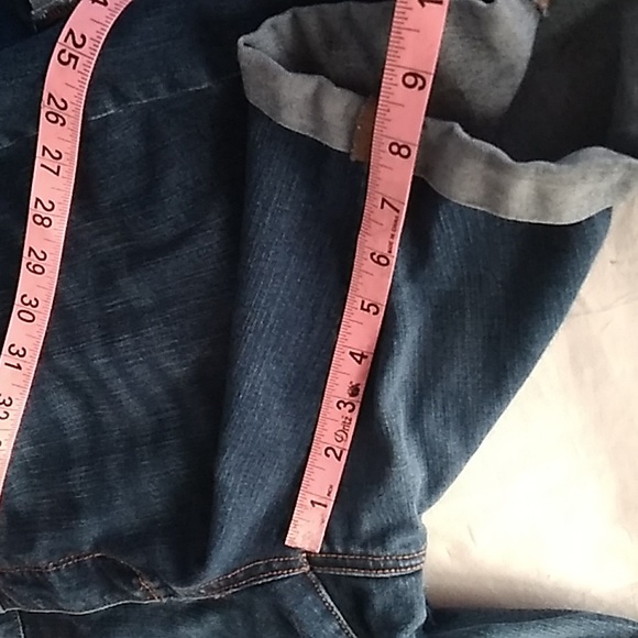 2 pr Time and tru size 16 women's jean shorts. - Picture 6 of 11